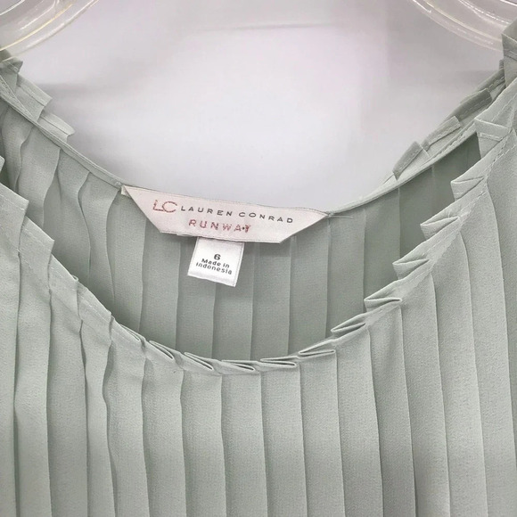 Lauren Conrad Runway Ombré Pleated Green Gables Maxi Formal Dress Size 6 - Picture 6 of 9